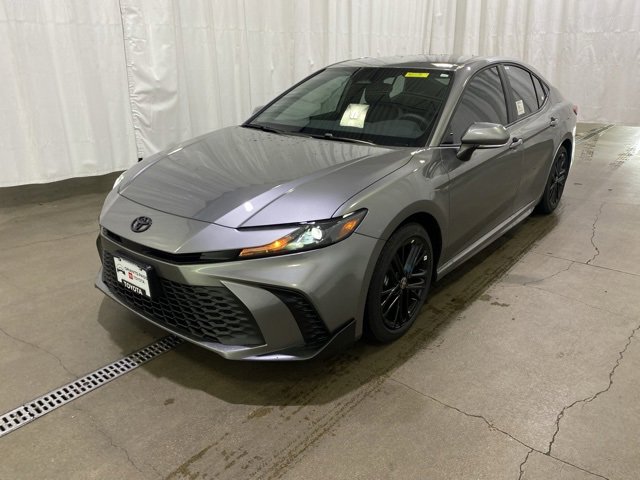 New 2026 Toyota Camry SE image 7