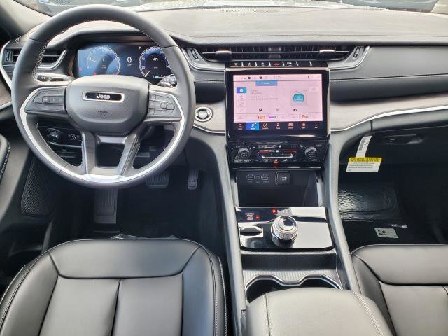 New 2025 Jeep Grand Cherokee Limited image 21