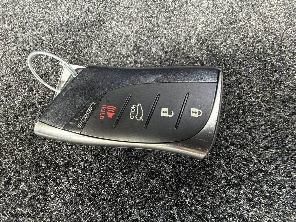 Used 2019 Lexus ES 300h w/ Premium Package FWD image 28