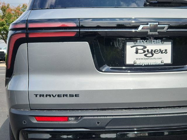New 2027 Chevrolet Traverse LT w/ Midnight/Sport Edition FWD image 11