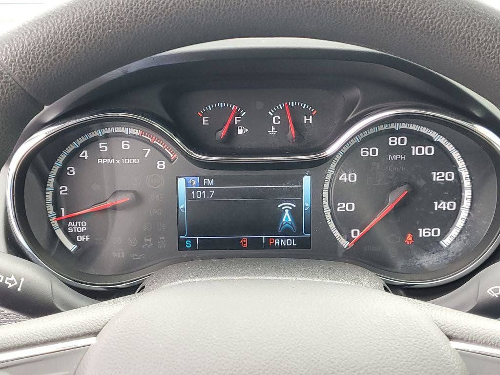 Used 2018 Chevrolet Cruze LT w/ Sun And Sound Package FWD image 13