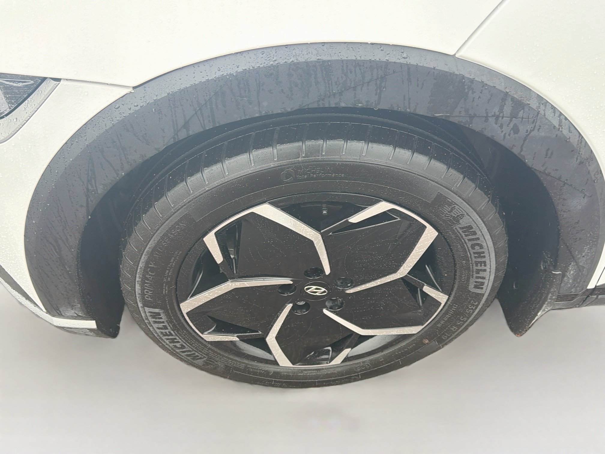 Used 2024 Hyundai Ioniq 5 SEL AWD/4WD image 11