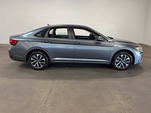 Used 2025 Volkswagen Jetta S FWD image 2
