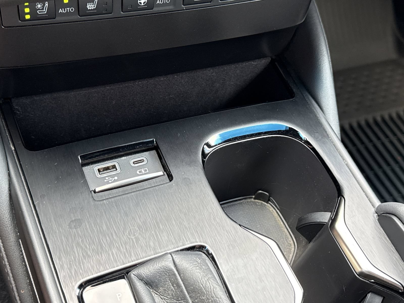 Used 2024 Lexus ES 350 F Sport w/ Accessory Package (Z2) FWD image 34