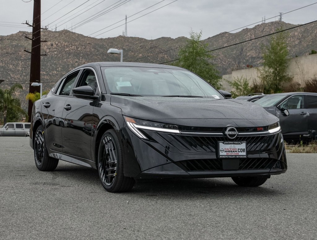 New 2026 Nissan Sentra SR image 2