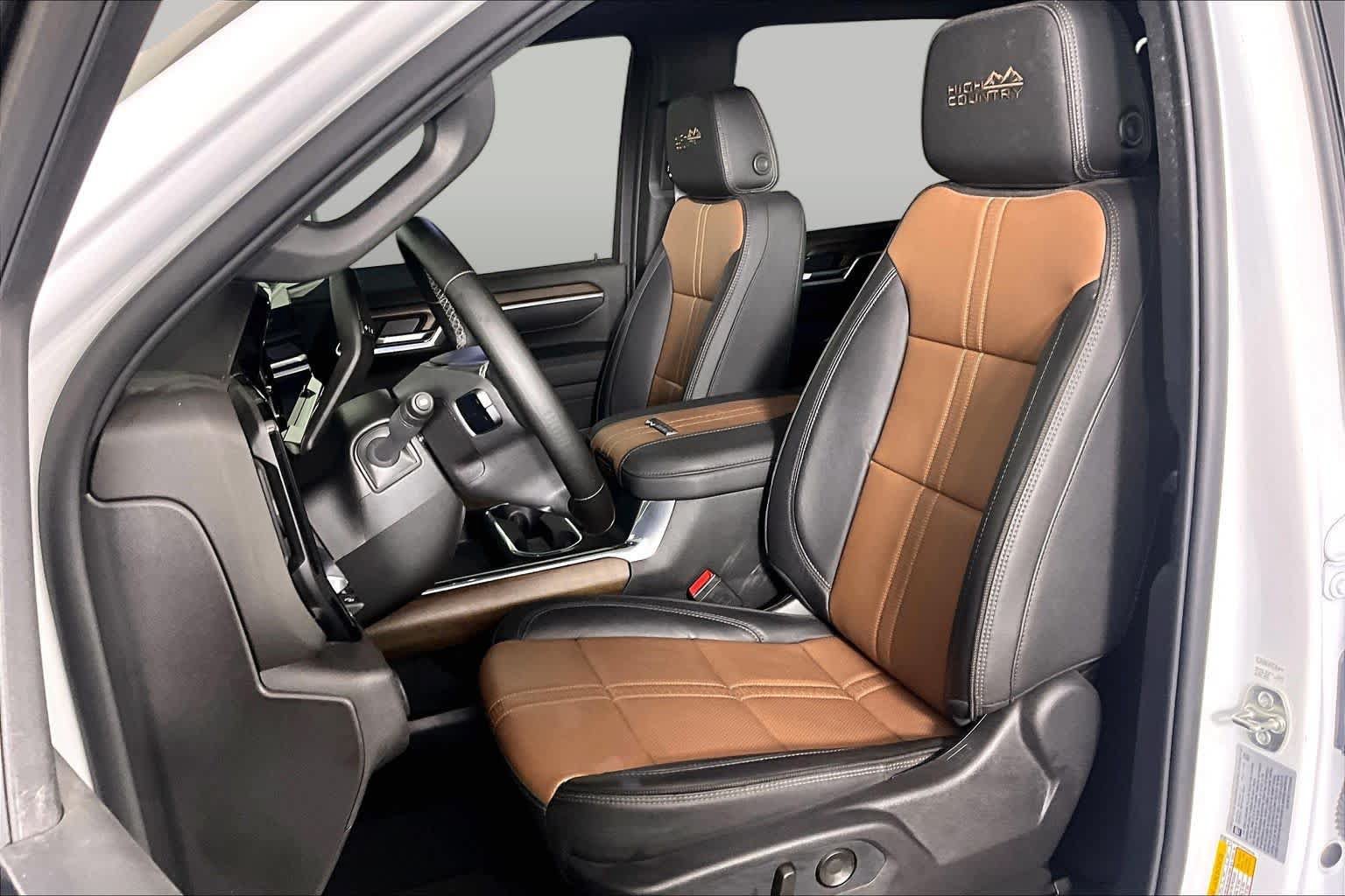 Certified 2026 Chevrolet Silverado 3500 High Country w/ High Country Premium Package AWD/4WD image 8