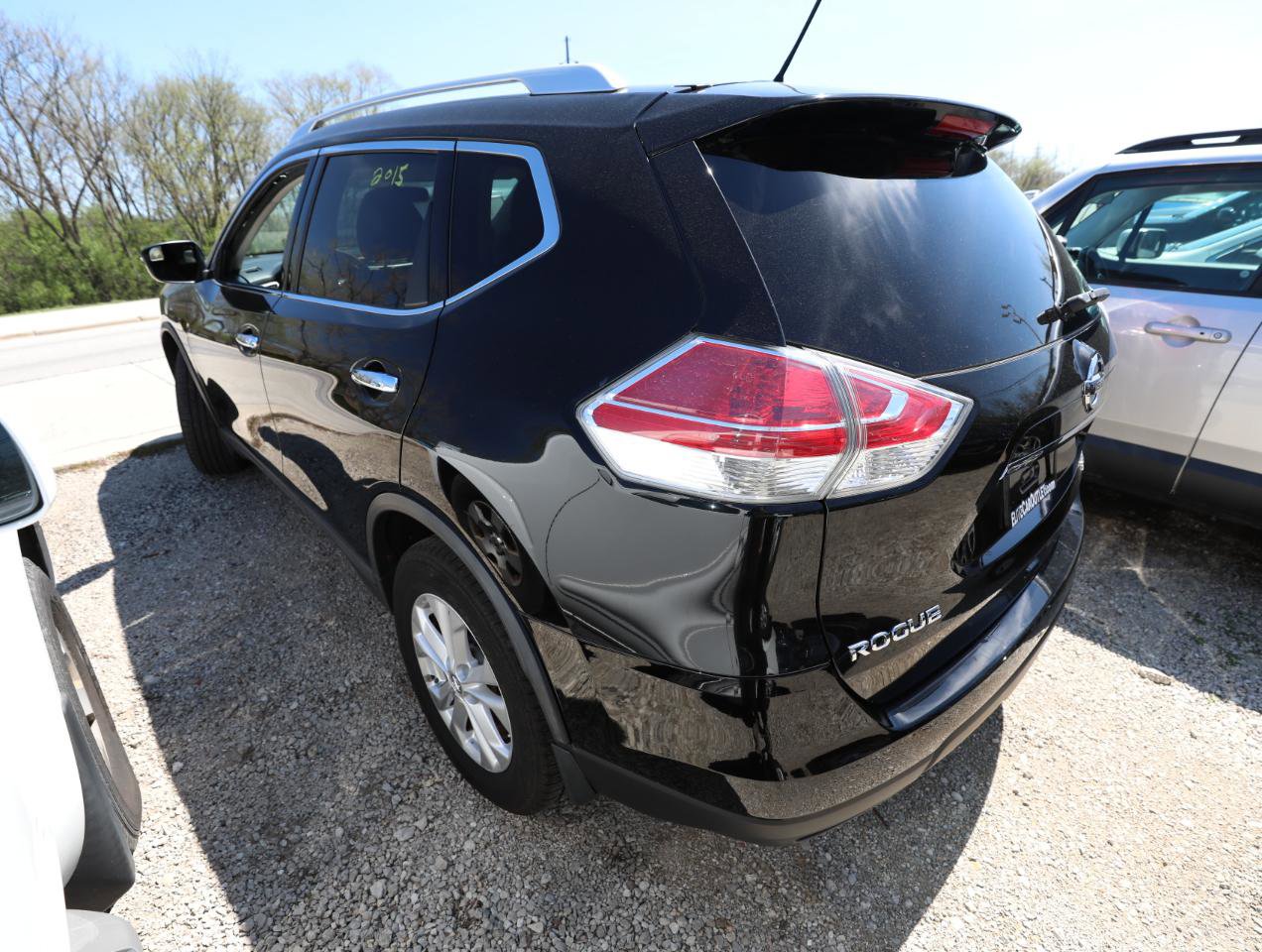 Used 2015 Nissan Rogue SV image 8