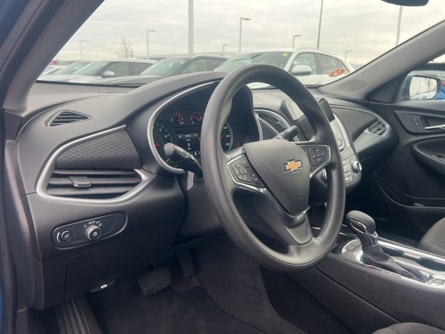 Used 2024 Chevrolet Malibu LT image 9
