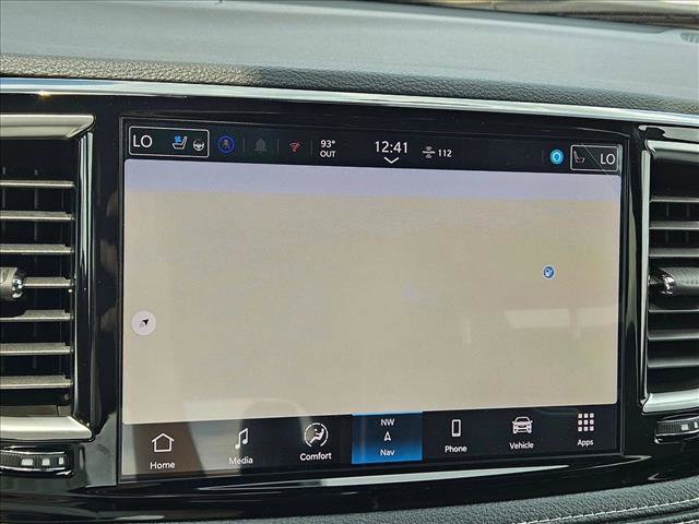 New 2025 Chrysler Pacifica Limited image 10