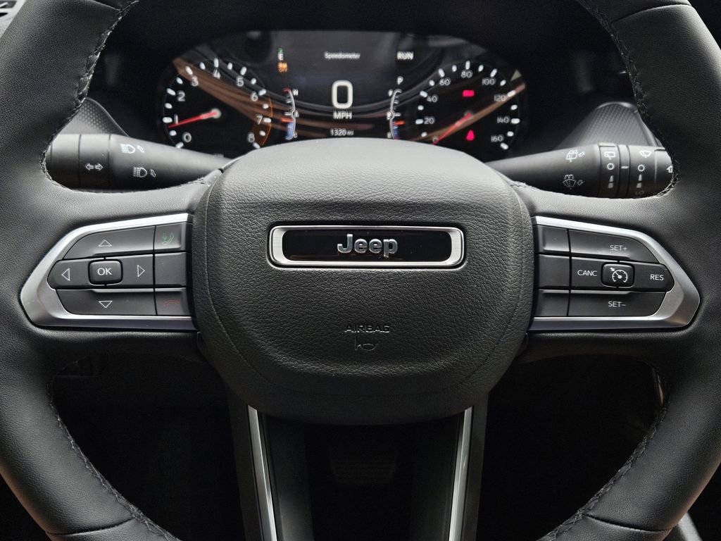 New 2026 Jeep Compass Latitude image 23