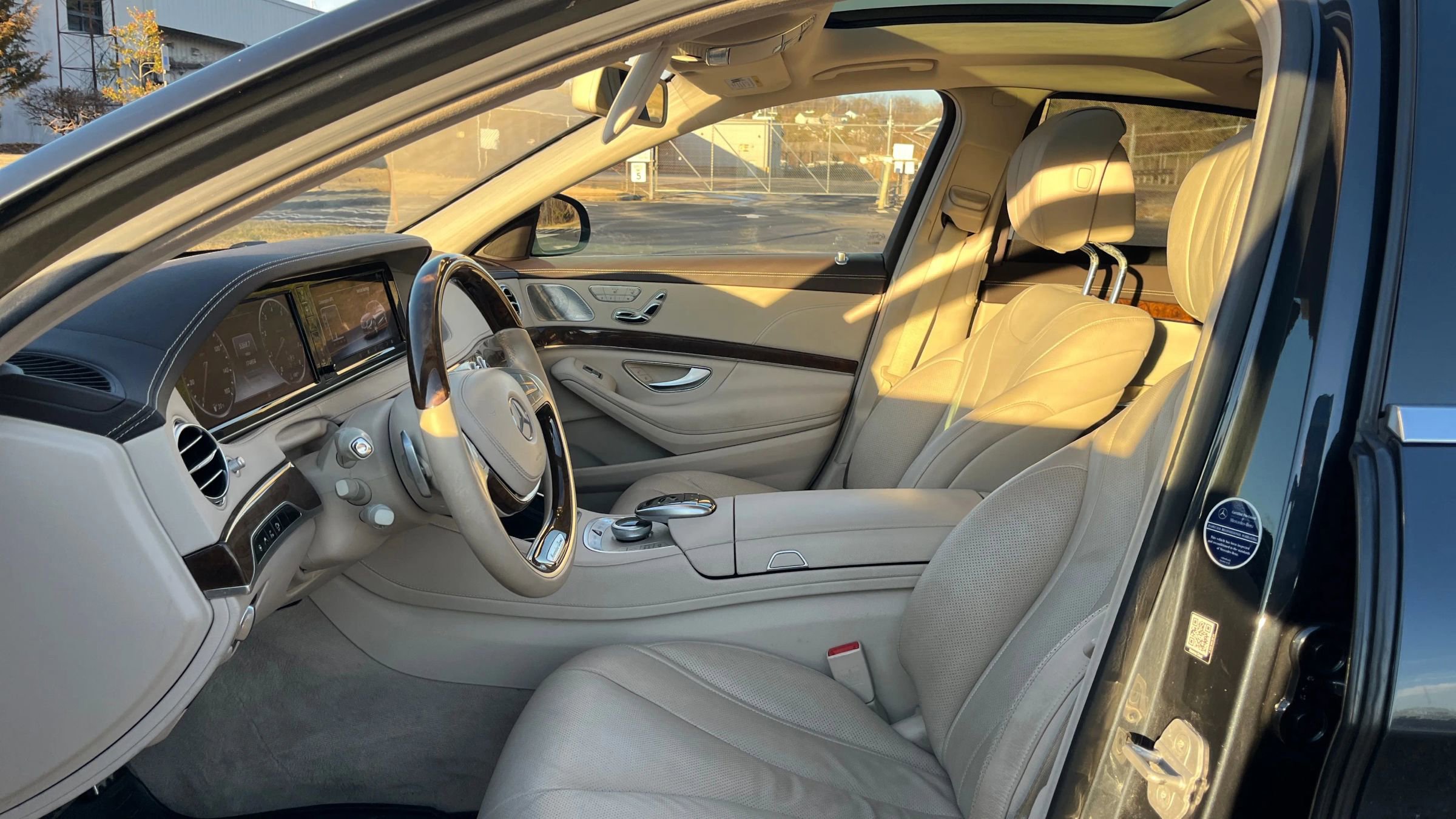 Used 2015 Mercedes-Benz S 550 4MATIC Sedan image 9