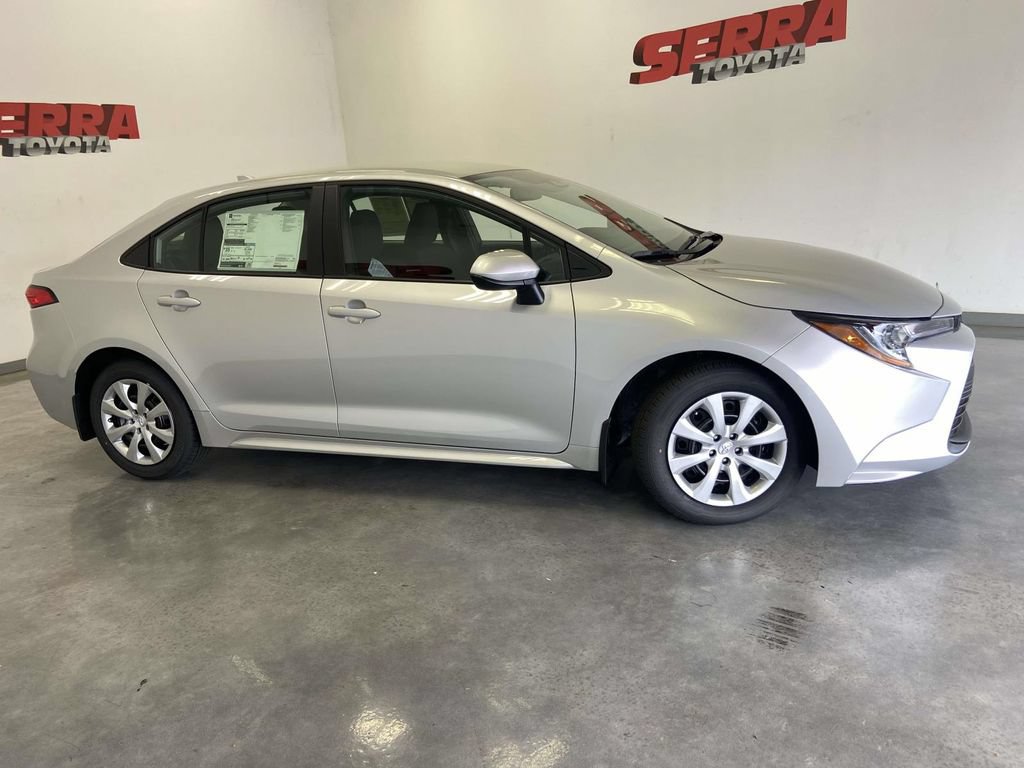 Used 2026 Toyota Corolla LE FWD image 2
