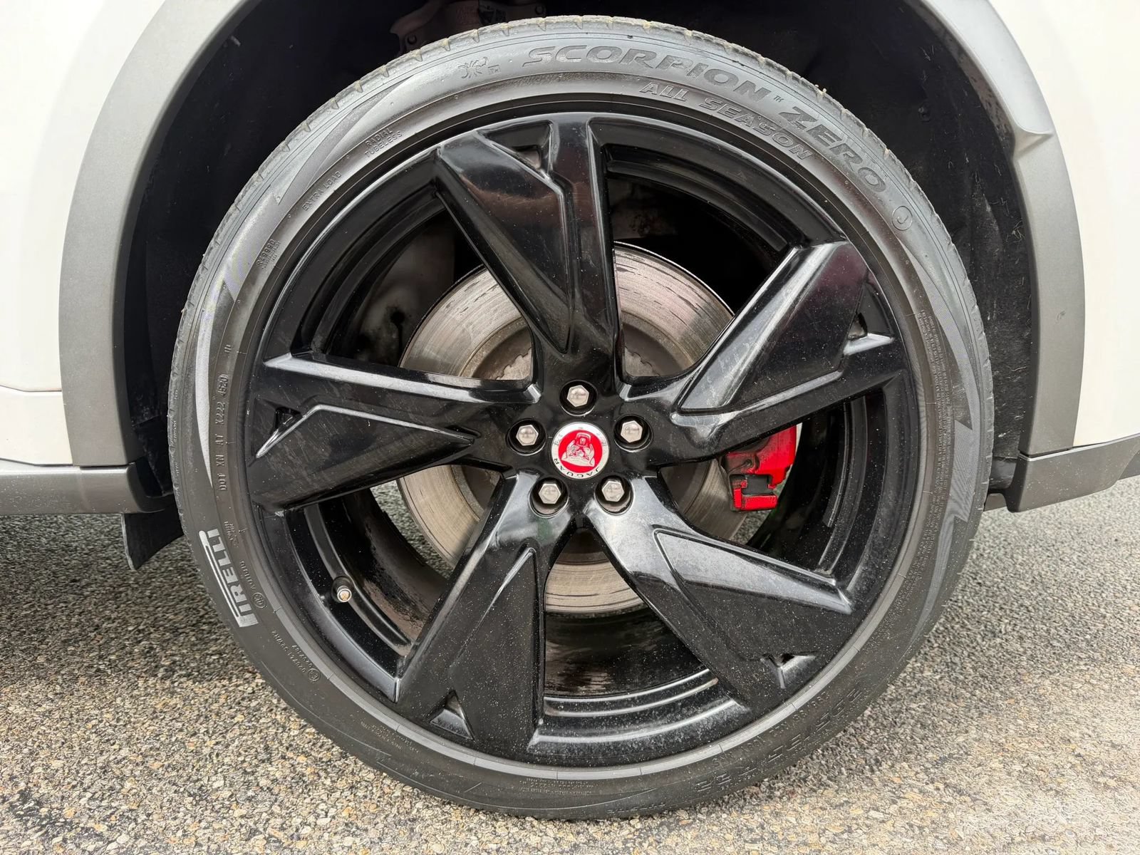 Used 2021 Jaguar F-PACE SVR AWD/4WD image 9