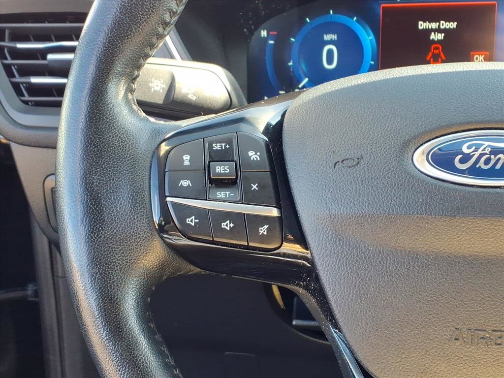 Used 2021 Ford Escape Titanium image 18