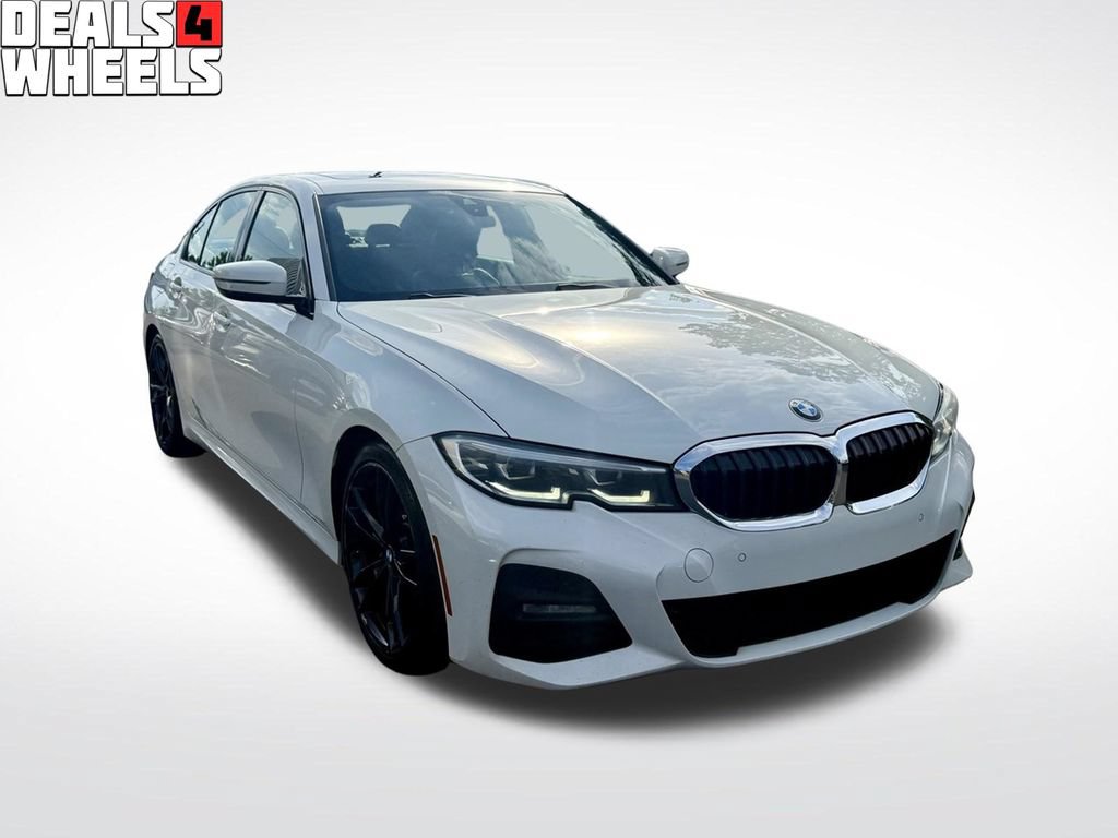 Used 2021 BMW 330i Sedan w/ M Sport Package RWD image 3
