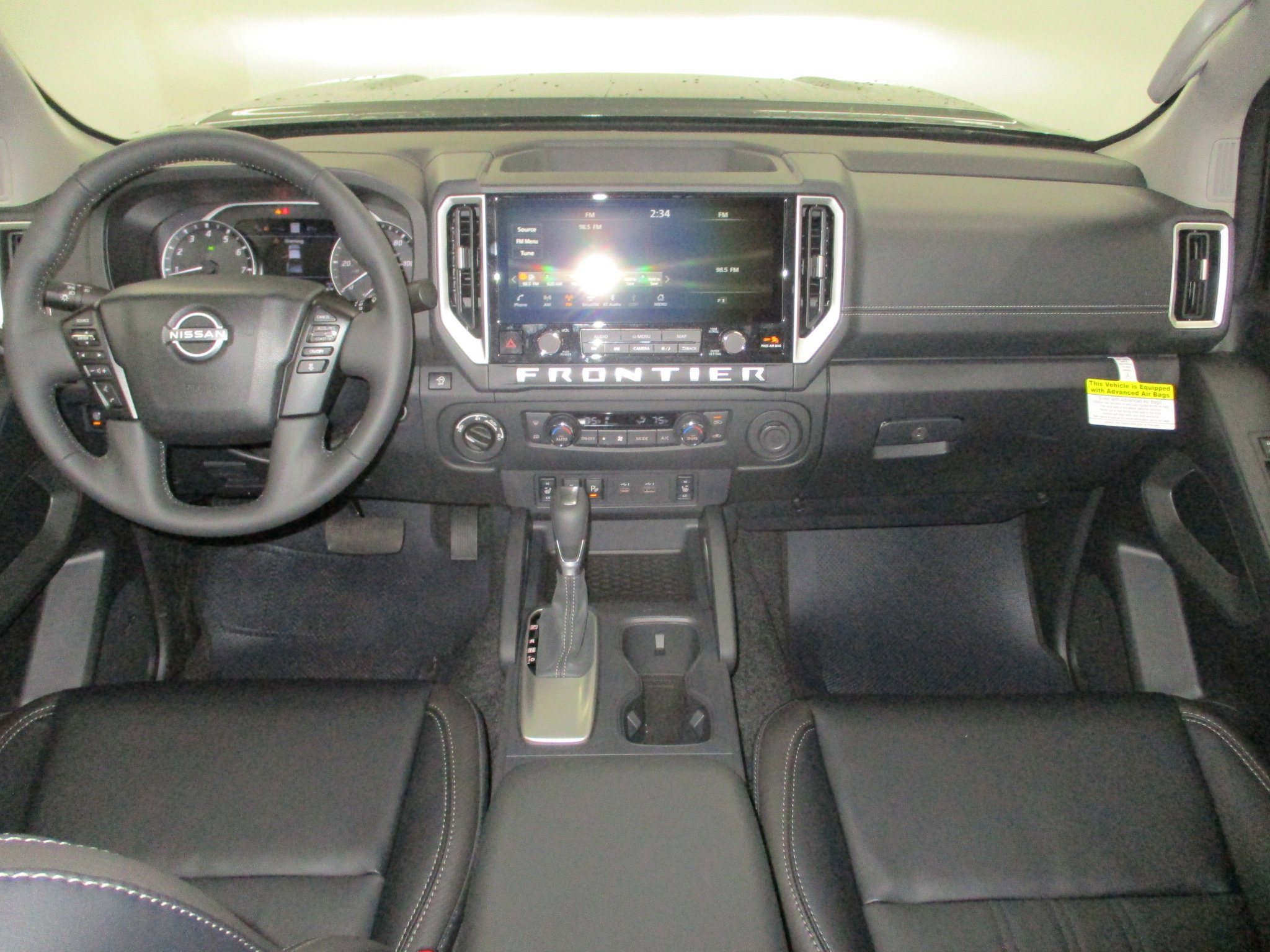 New 2025 Nissan Frontier SL image 31