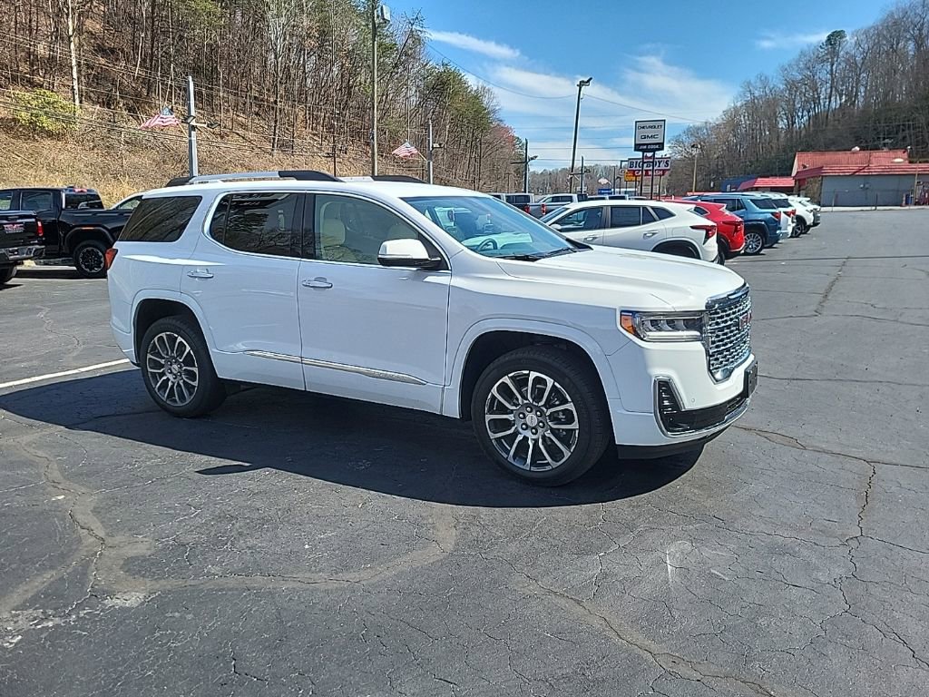 Used 2023 GMC Acadia Denali w/ Denali Technology Package image 5