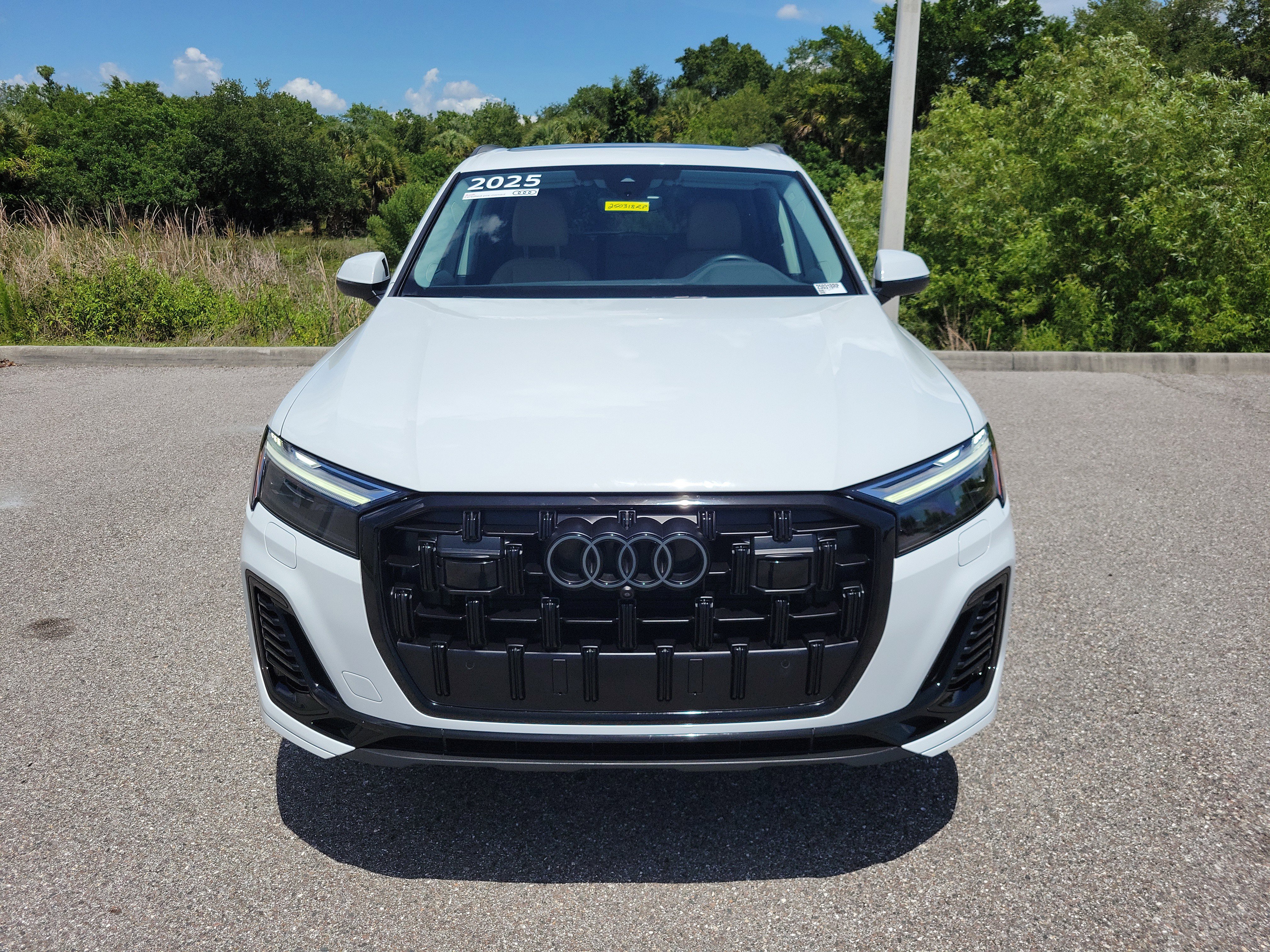 Certified 2025 Audi Q7 2.0T Premium Plus AWD/4WD image 2