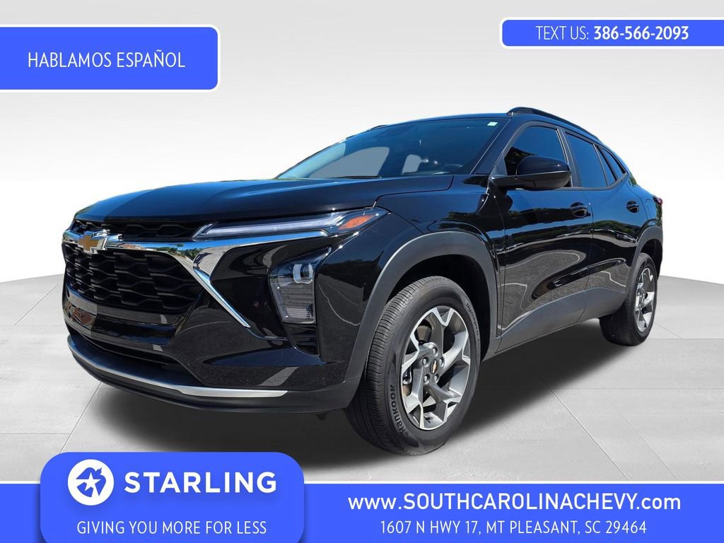 Used 2025 Chevrolet Trax LT w/ Driver Confidence Package