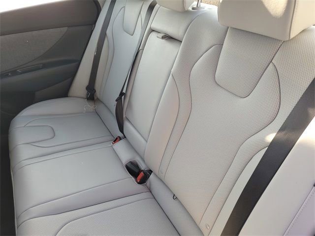 New 2026 Hyundai Elantra Limited image 17