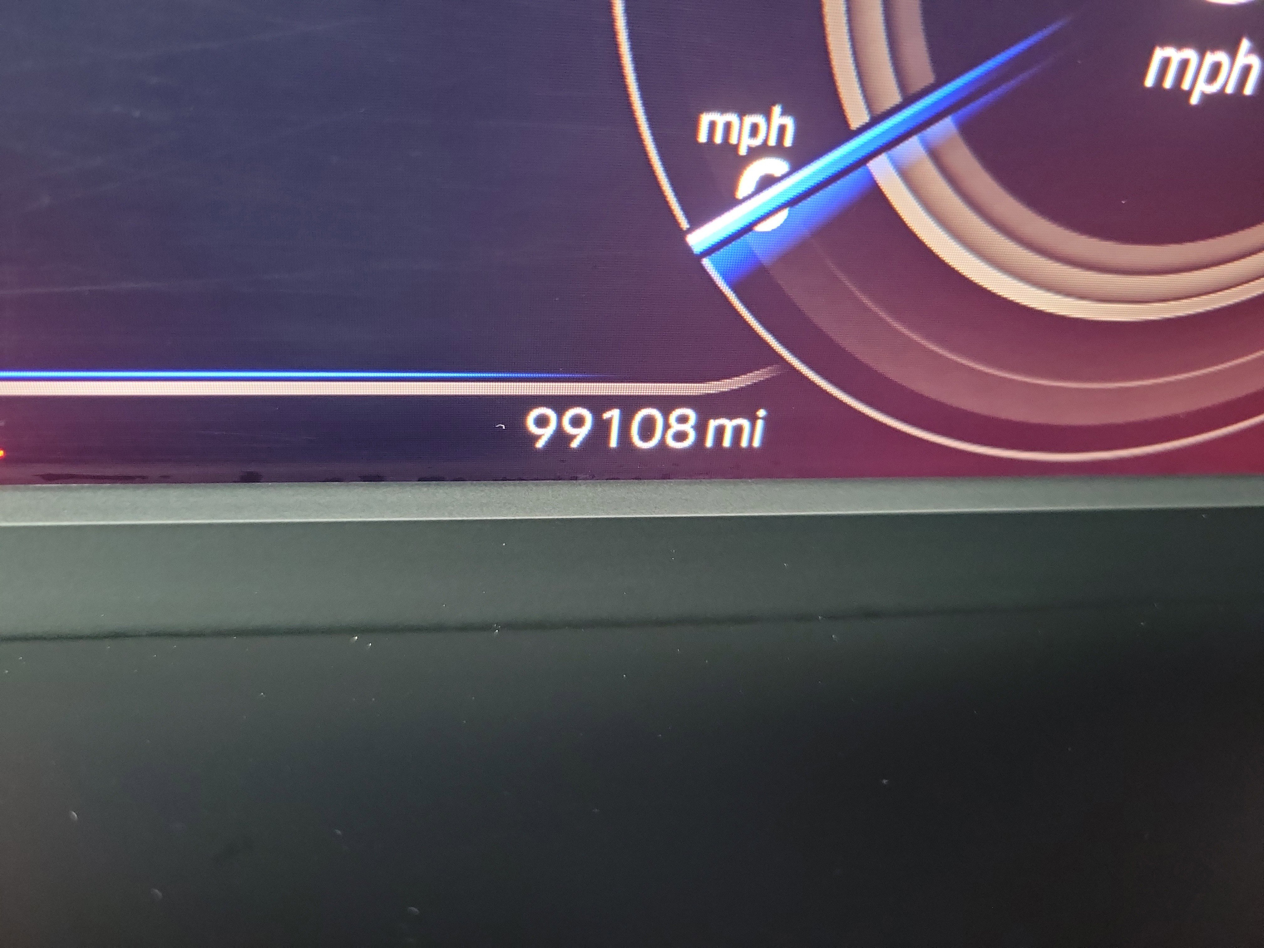 Used 2019 Volkswagen Tiguan SEL Premium image 28