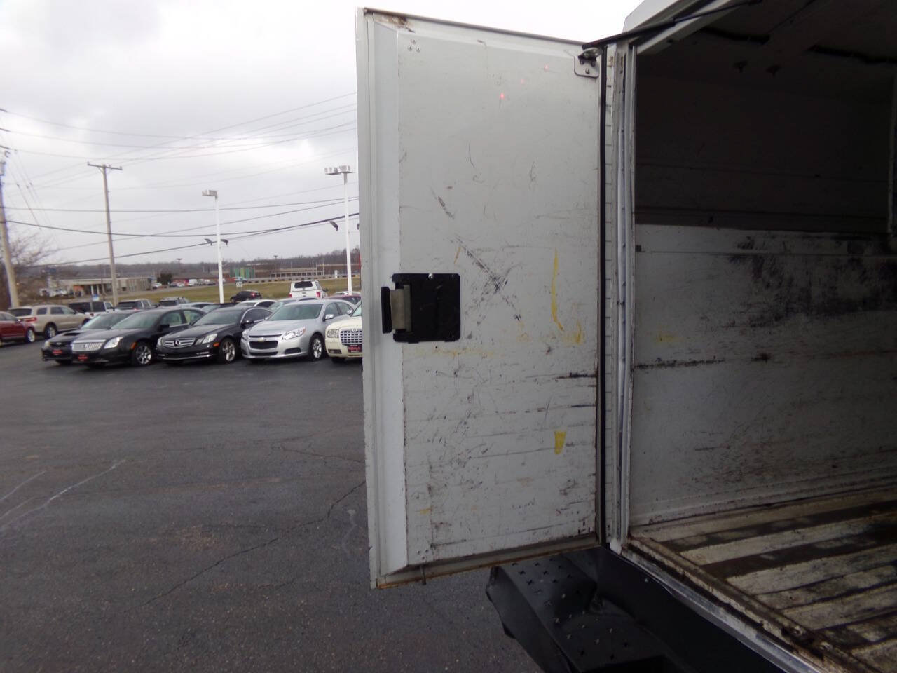 Used 2019 Chevrolet Express 3500 w/ Power Convenience Package RWD image 32