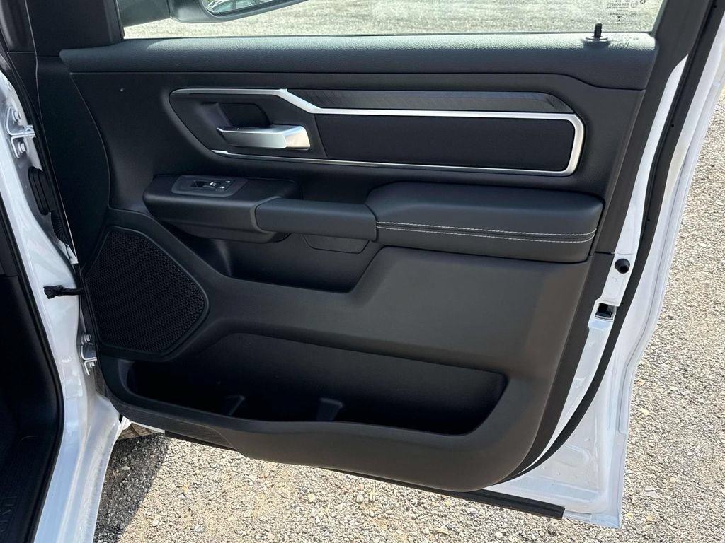 New 2026 RAM 1500 Big Horn w/ Night Edition AWD/4WD image 8