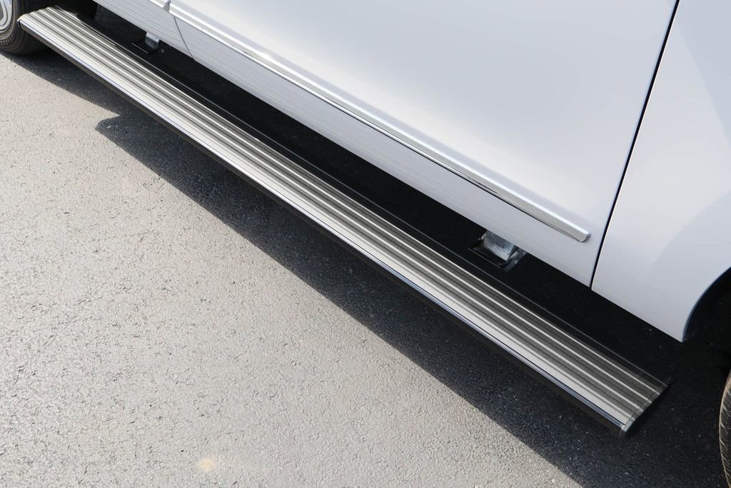 Used 2024 Lincoln Navigator Reserve AWD/4WD image 11