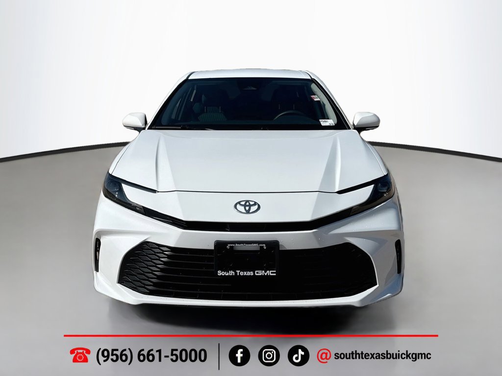 Used 2025 Toyota Camry LE w/ Convenience Package FWD image 2