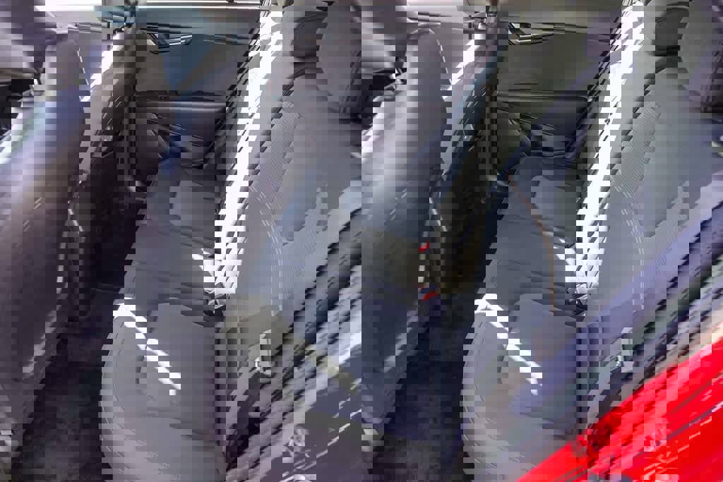 Certified 2023 Kia Niro LX image 17