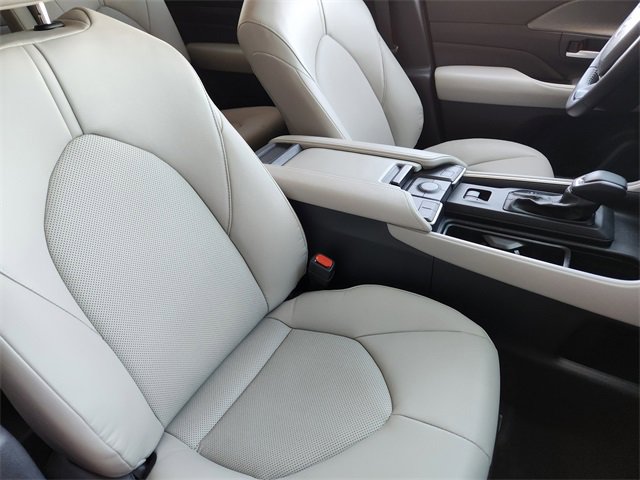 Used 2024 Toyota Grand Highlander XLE image 10