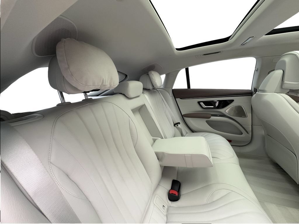 Used 2022 Mercedes-Benz EQS 450+ Sedan image 28