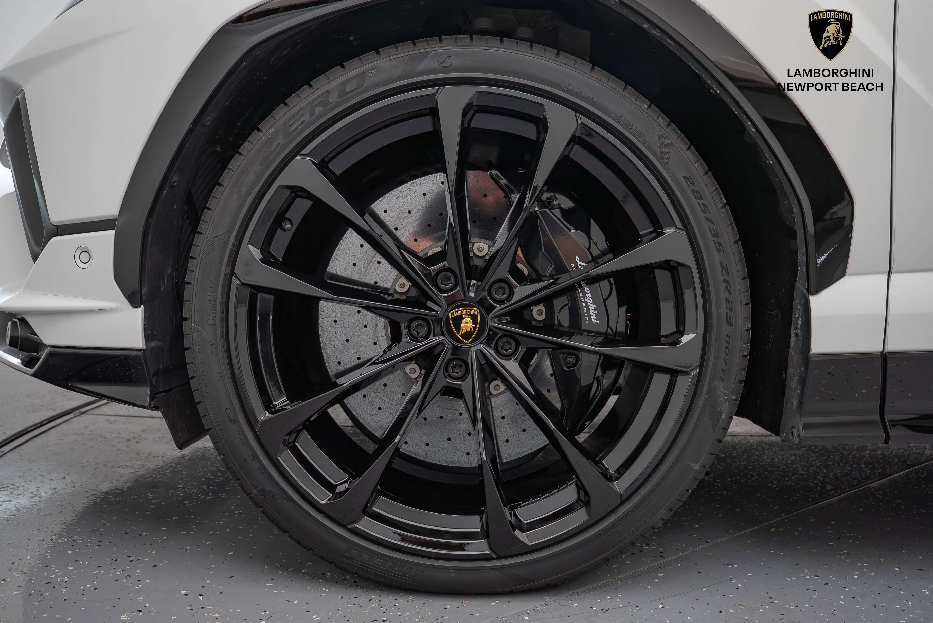 Used 2024 Lamborghini Urus S image 38