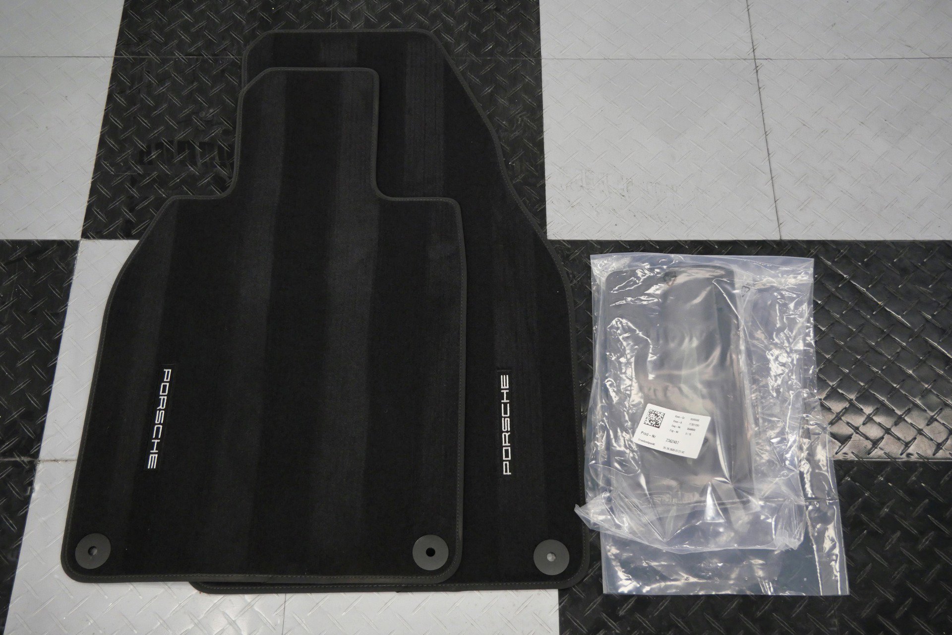 Used 2026 Porsche 911 Carrera T image 34