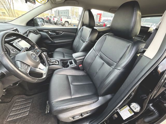 Used 2022 Nissan Rogue Sport SL image 19