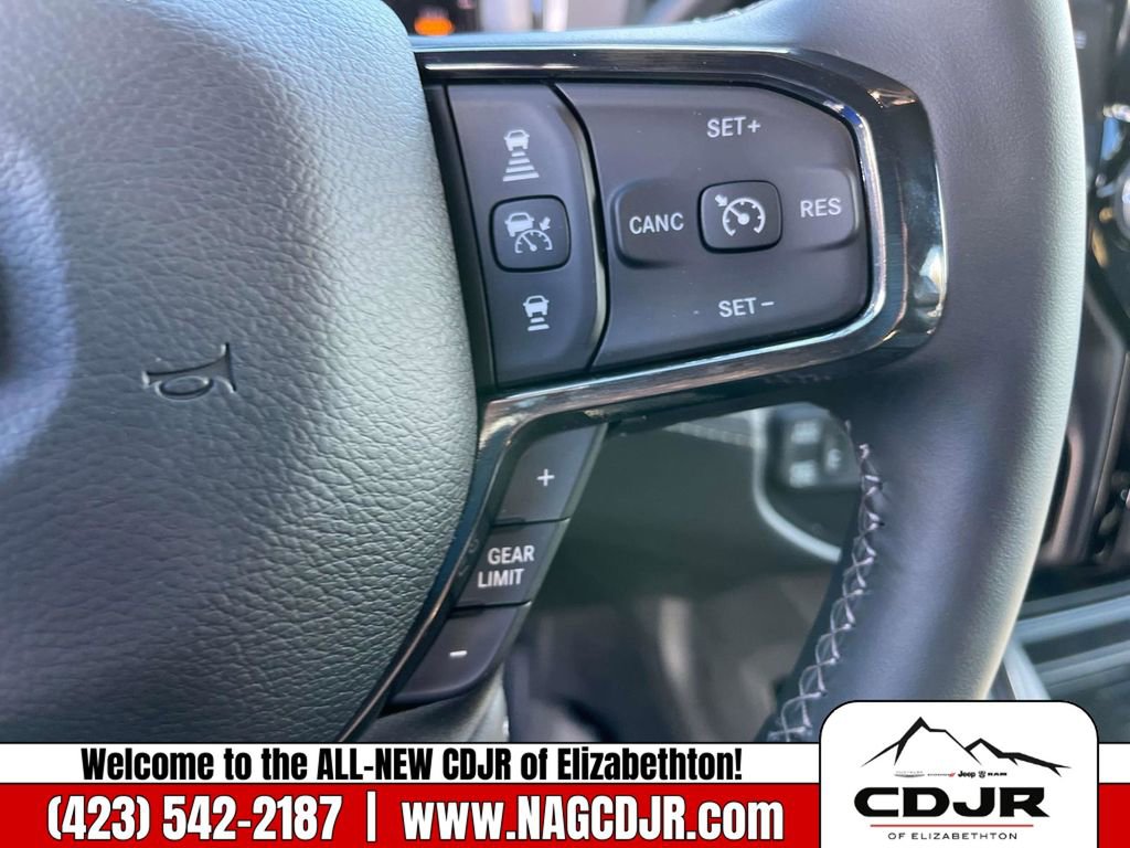 New 2024 RAM 3500 Limited image 30