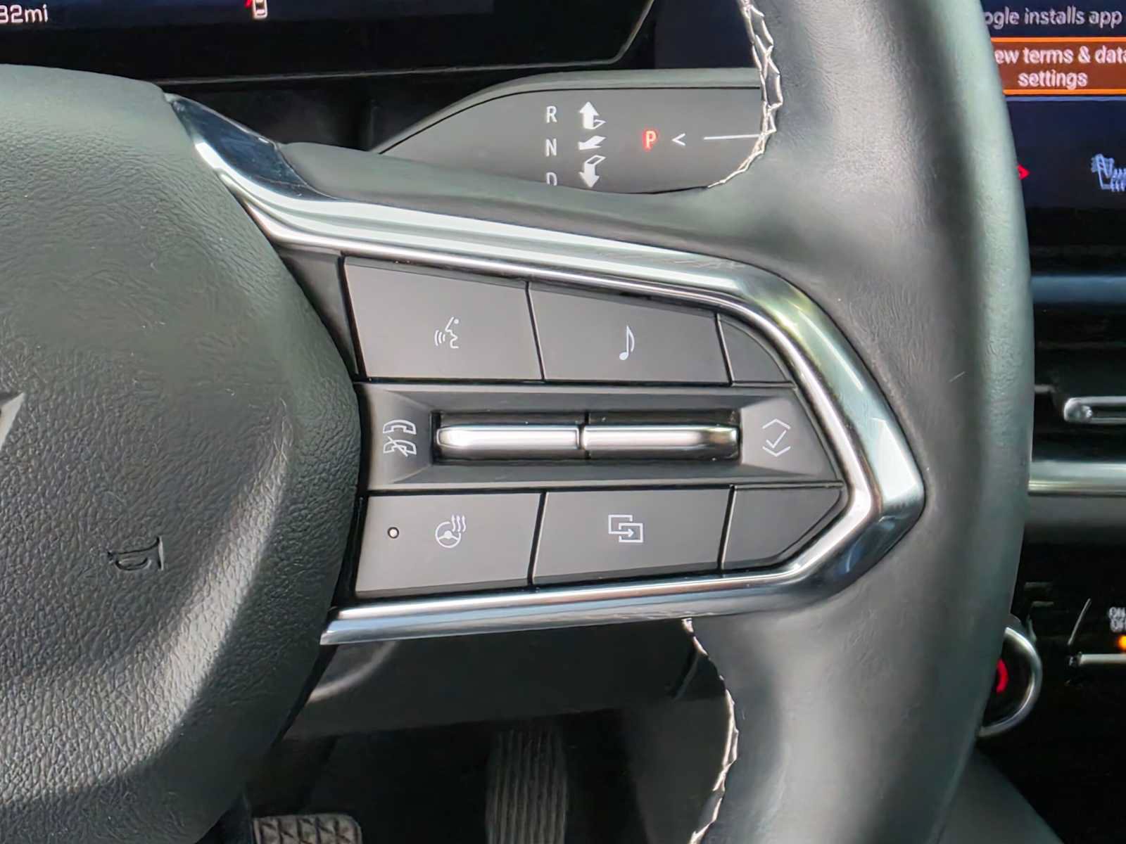 Used 2024 Chevrolet Equinox EV LT w/ LPO, Blackout Package AWD/4WD image 31