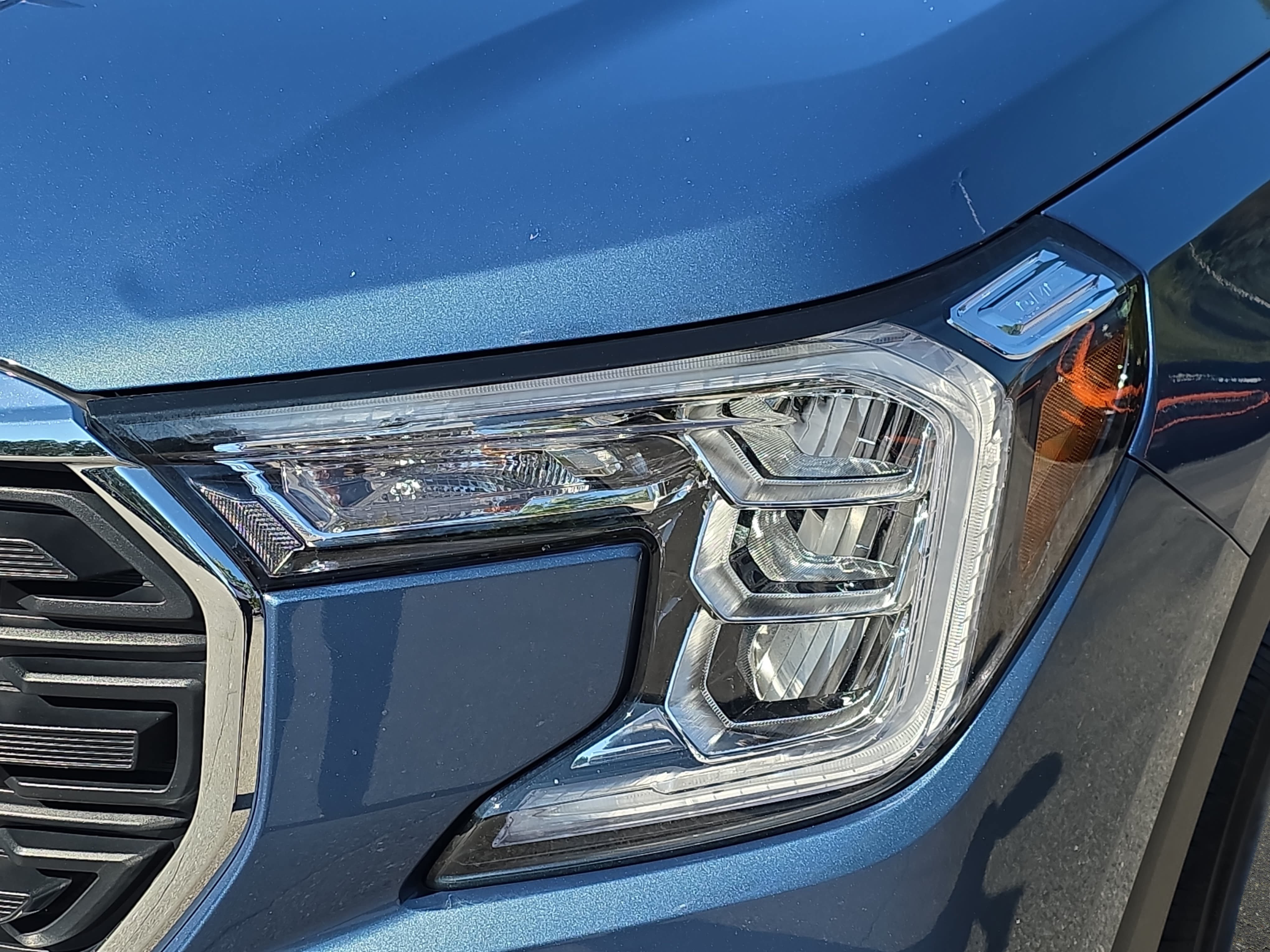 Used 2024 GMC Terrain SLE AWD/4WD image 28