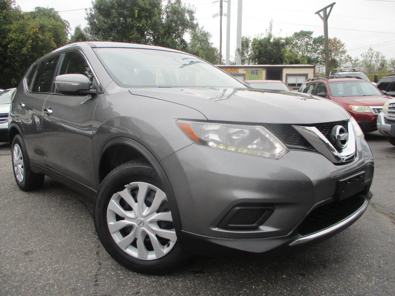 Used 2015 Nissan Rogue S image 2