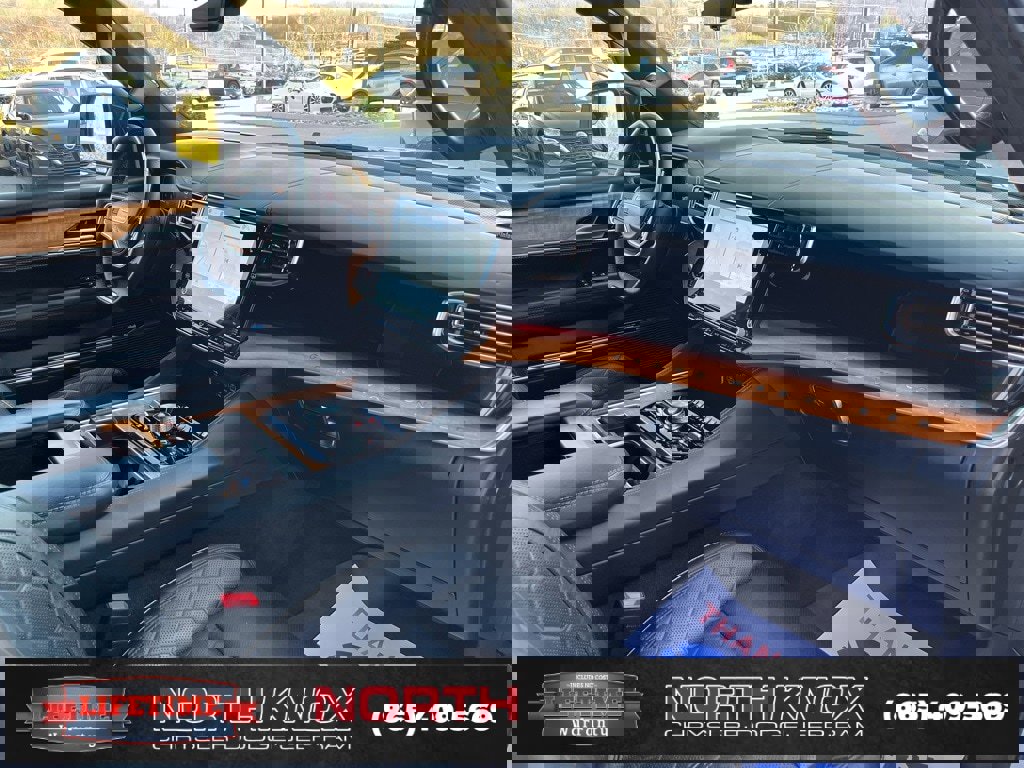 Used 2024 Jeep Grand Wagoneer L Series III image 34