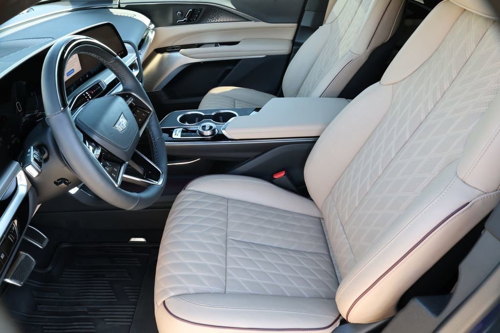 Certified 2025 Cadillac Lyriq Sport image 11