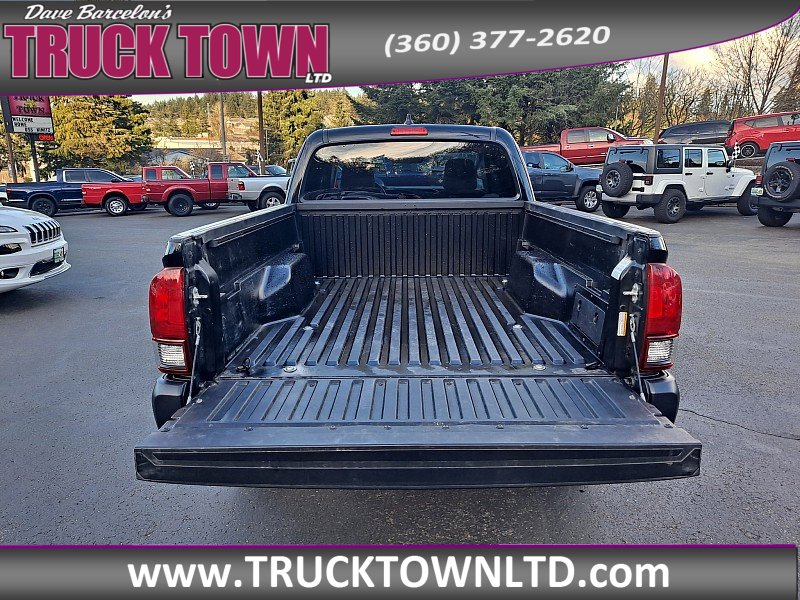 Used 2023 Toyota Tacoma SR image 9