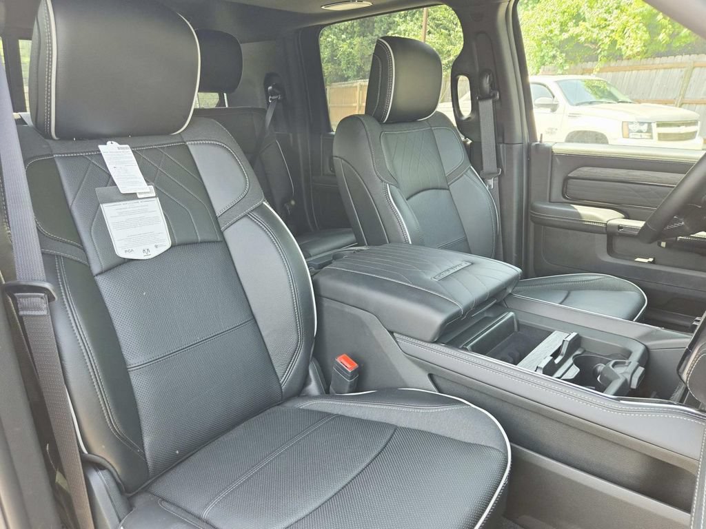 New 2026 RAM 3500 Limited AWD/4WD image 23