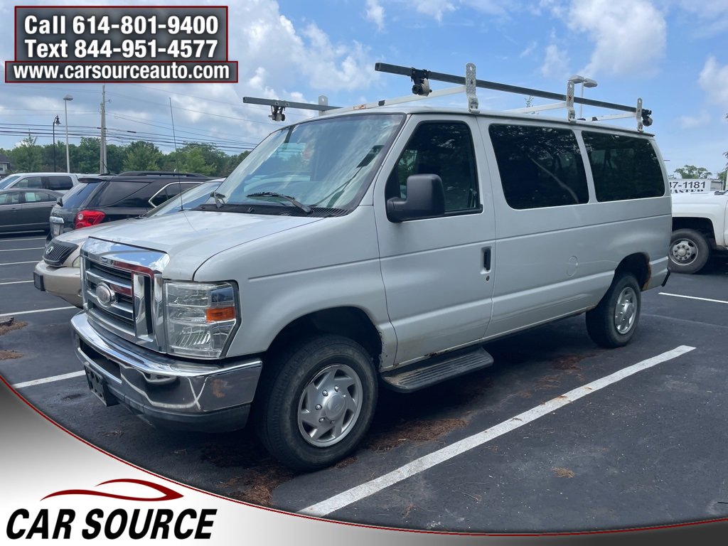Used 2011 Ford E-350 and Econoline 350 XLT image 3