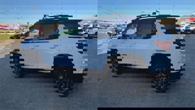 New 2026 GMC Terrain AT4 w/ Convenience Package III image 38