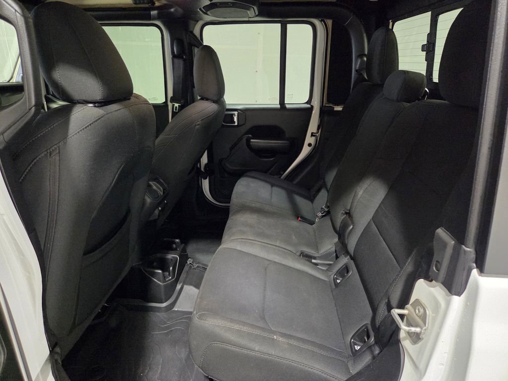 Certified 2021 Jeep Gladiator Willys image 10