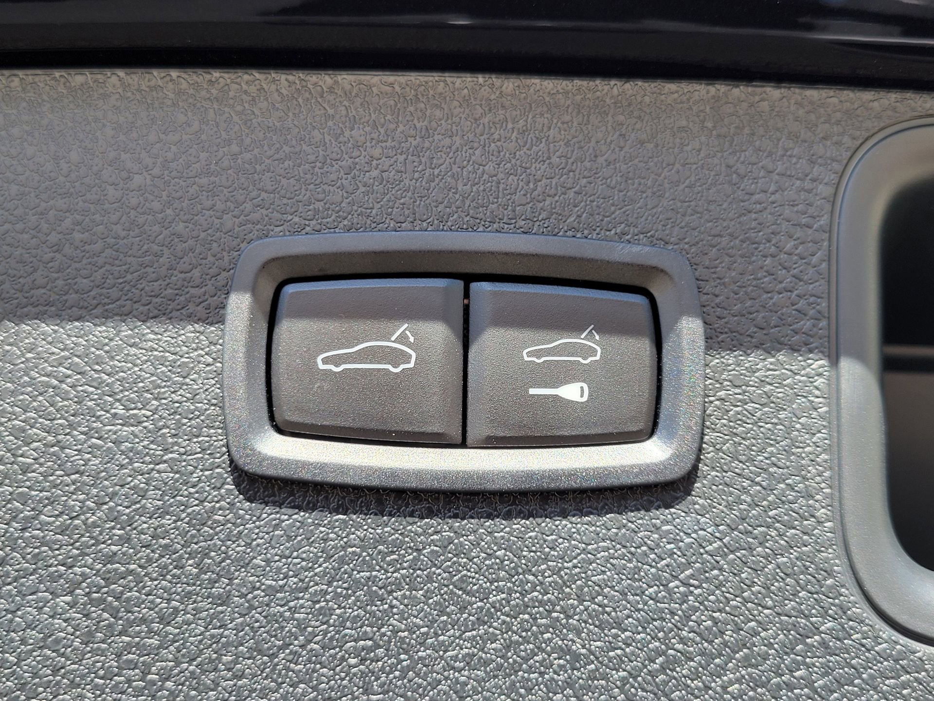 Used 2026 Porsche Macan image 33