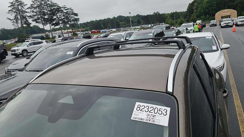 Used 2026 Nissan Kicks SR FWD image 10
