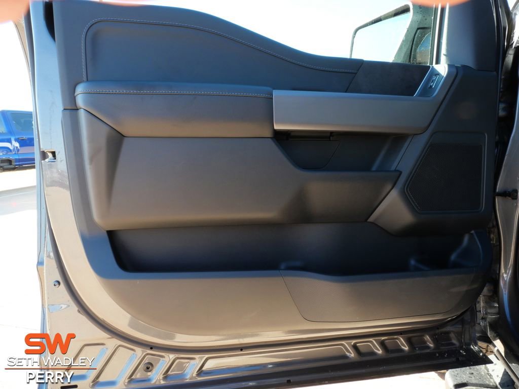 New 2026 Ford F150 XLT w/ XLT Black Appearance Package AWD/4WD image 18