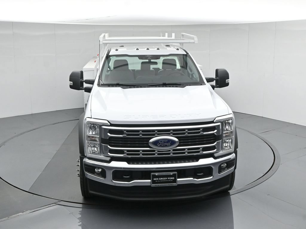 New 2025 Ford F450 XL w/ XL Chrome Package RWD image 42